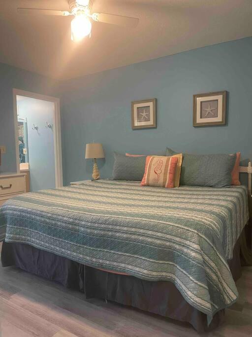 Wanderlust Only 3 Min Walk To The Sand! Holiday home