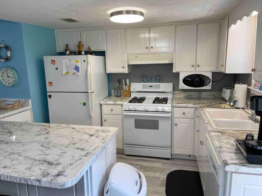 Holiday home Wanderlust Only 3 Min Walk To The Sand! Panama City Beach