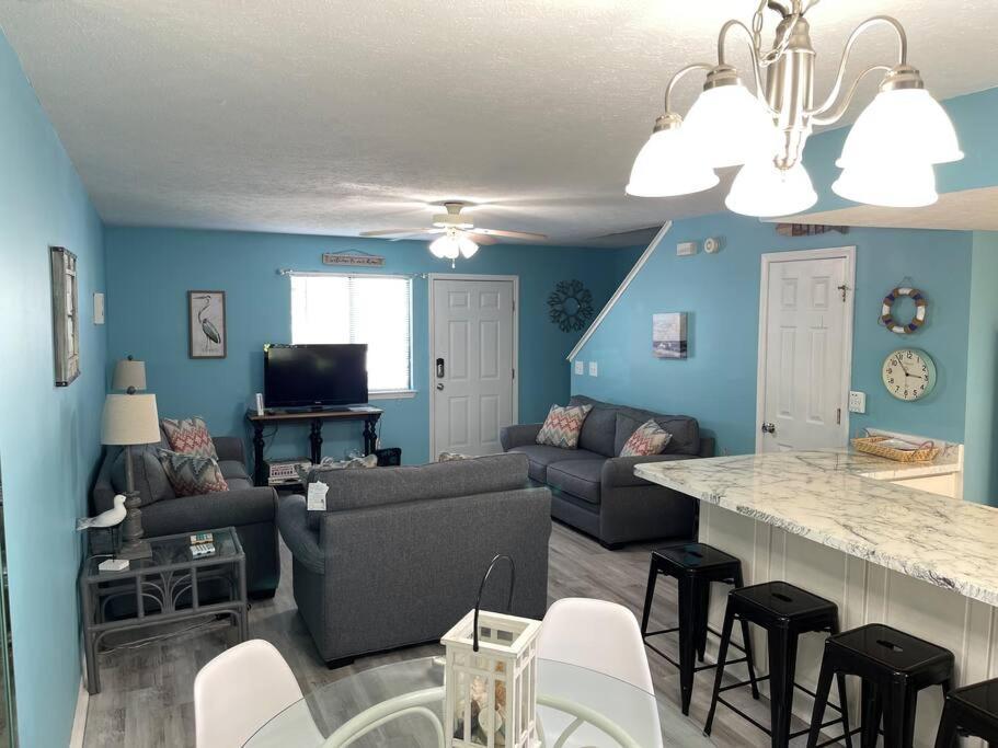 Wanderlust Only 3 Min Walk To The Sand! Holiday home Panama City Beach