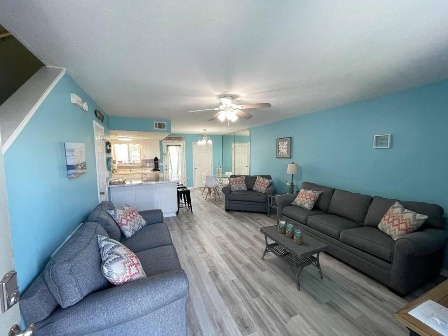 Wanderlust Only 3 Min Walk To The Sand! Holiday home *